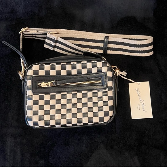 NWT Universal Thread Crossbody & Clutch - Picture 3 of 7